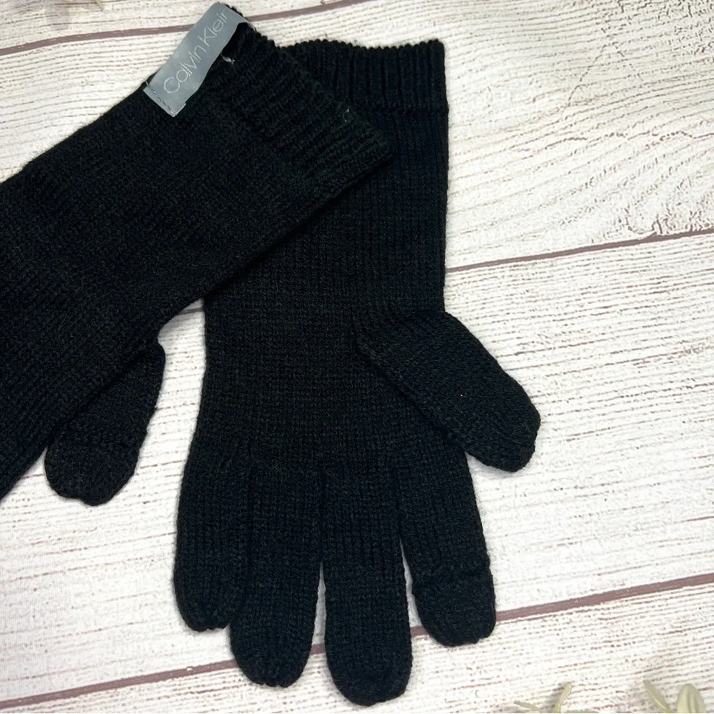 Calvin Klein Black Knit Texting Gloves